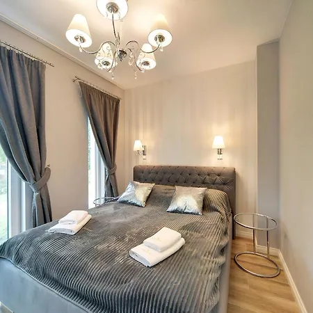 Apartament Glamour Lägenhet Pobierowo
