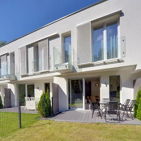 Lägenhet Apartament Glamour Pobierowo
